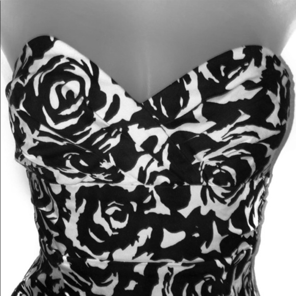 Gorgeous Strapless Rose Dress - Picture 3 of 4